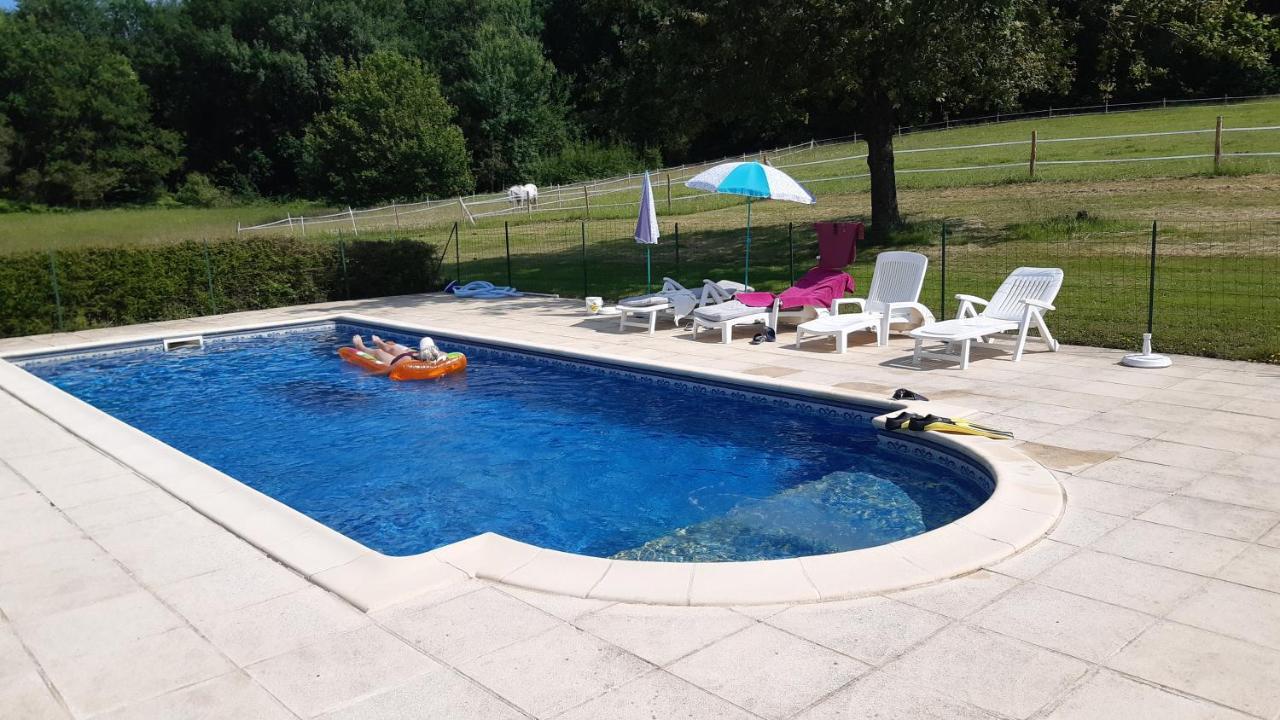 Gite XL Le Clos de Lamie avec piscine privée Fossemagne Extérieur photo